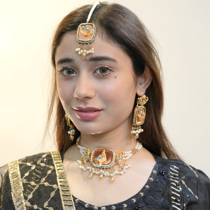 Heer Glass Chokar Set with Tika - Heer Jewellery