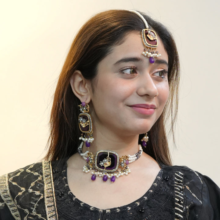 Heer Glass Chokar Set with Tika - Heer Jewellery